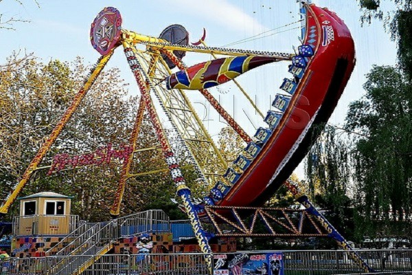 amusement park for sale pirate ship ride